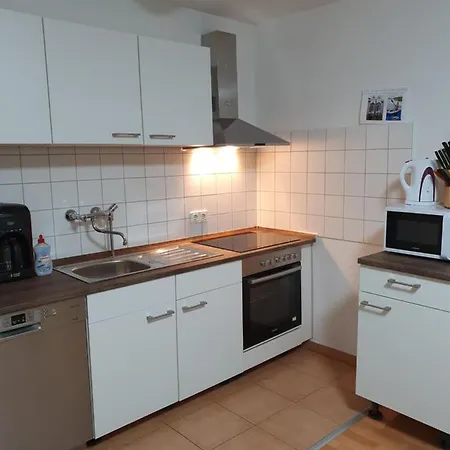 Viktoria 2 *